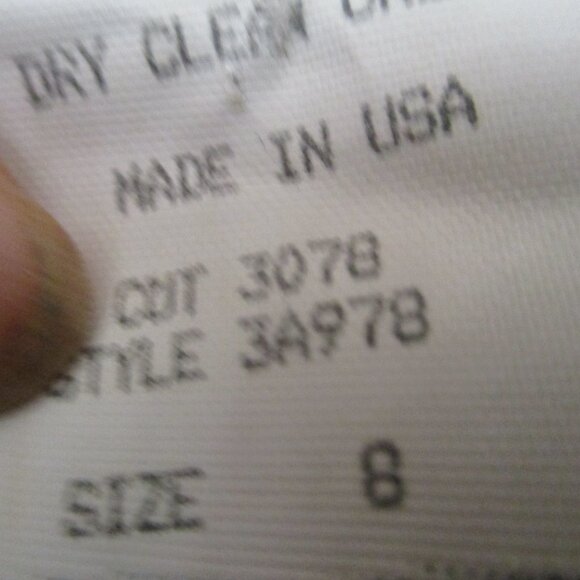 Vintage Navy Blue Velvet top with silver floral motif - Picture 4 of 5